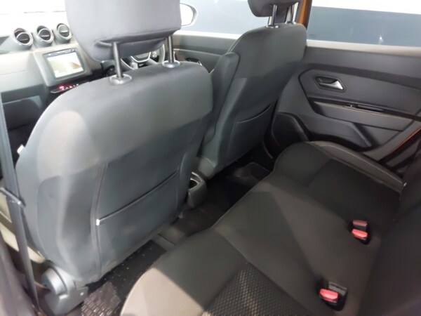 Used Dacia Duster 2018 for sale - 76335978: Photo 6