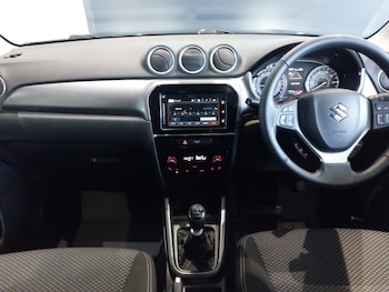 Used Suzuki Vitara 2022 for sale - 76225879: Photo 2