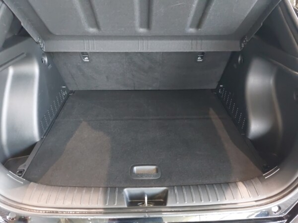 Used Hyundai KONA 2024 for sale - 76121133: Photo 8