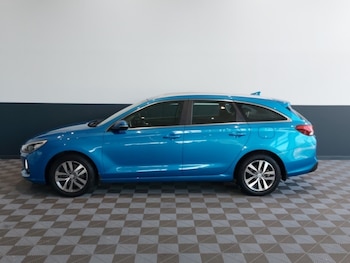 Used Hyundai i30 2018 for sale - 79501635: Photo
