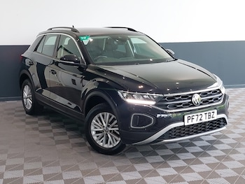 Used Volkswagen T-Roc 2023 for sale - 78312501: Photo