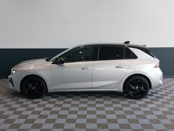 Used Vauxhall Astra 2024 for sale - 76834494: Photo