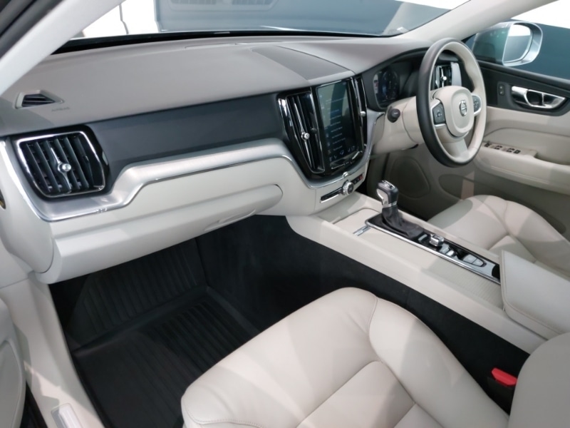 Used Volvo XC60 2019 for sale - 76383995: Photo 5