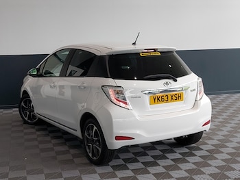 Used Toyota Yaris 2013 for sale - 75429114: Photo