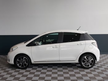 Used Toyota Yaris 2013 for sale - 75429114: Photo
