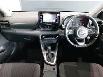 Used Toyota Yaris 2023 for sale - 79447864: Photo