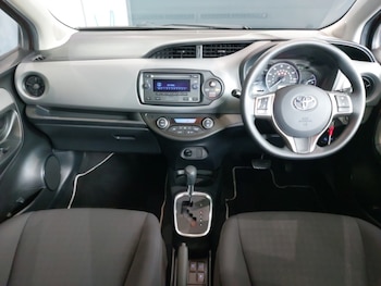 Used Toyota Yaris 2019 for sale - 79407198: Photo