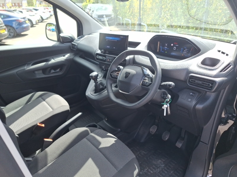 Used Peugeot Partner 2024 for sale - 76393229: Photo 2