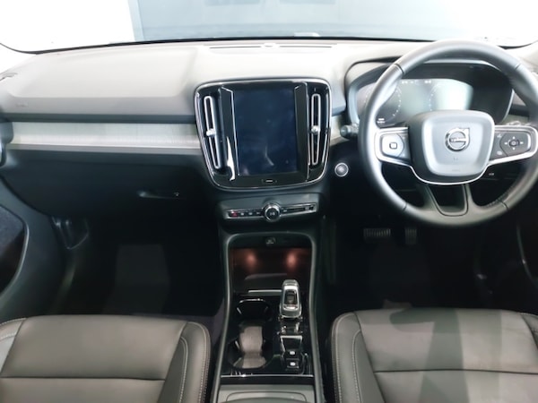Used Volvo XC40 2020 for sale - 76226046: Photo 2