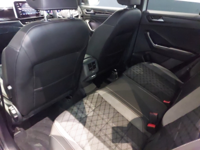 Used Volkswagen T-Roc 2024 for sale - 77503473: Photo 6