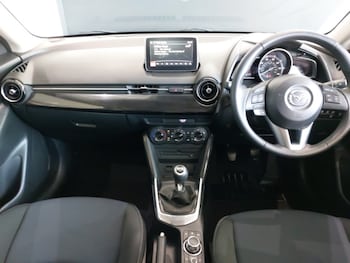 Used Mazda Mazda2 2016 for sale - 79505961: Photo