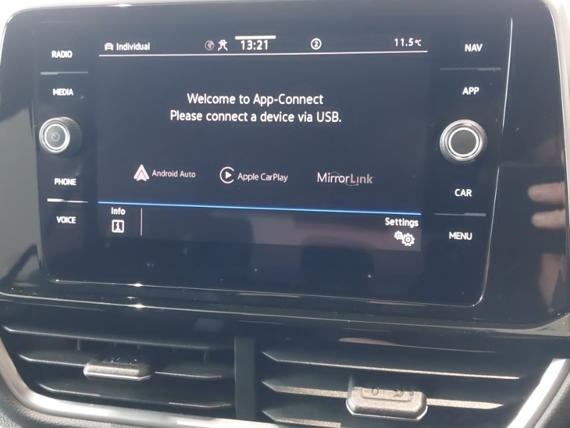 Used Volkswagen T-Roc 2022 for sale - 77518507: Photo 19