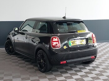 Used MINI Hatch 2023 for sale - 78876991: Photo