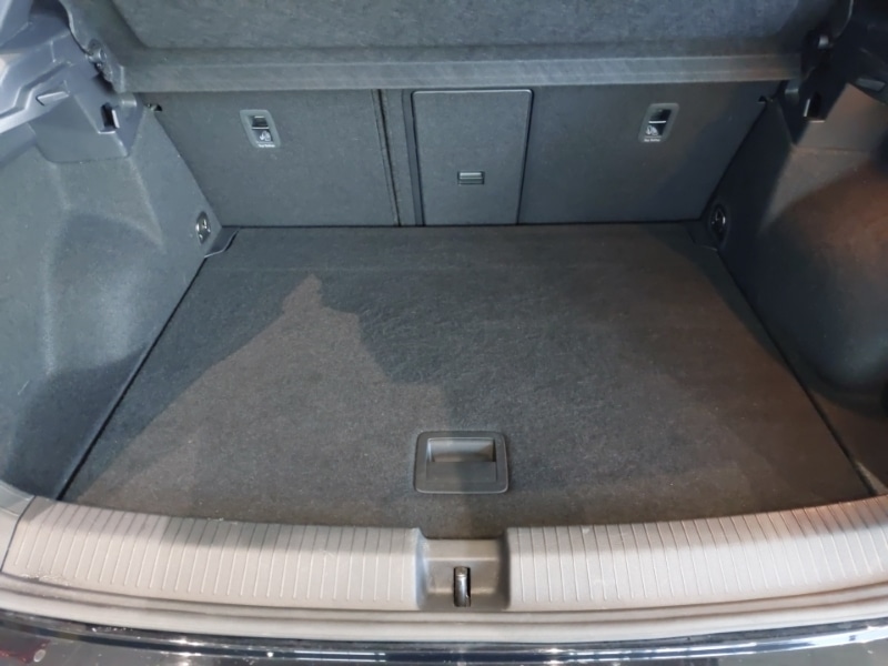 Used Volkswagen T-Roc 2022 for sale - 77034986: Photo 8