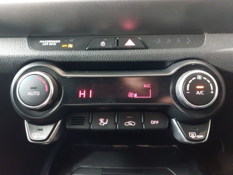 Used Kia Stonic 2019 for sale - 78033188: Photo 17