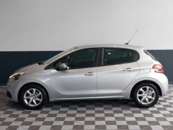 Used Peugeot 208 2017 for sale - 75413425: Photo
