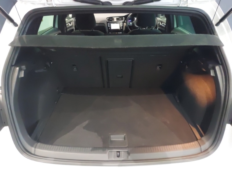 Used Volkswagen Golf 2015 for sale - 77062442: Photo 8