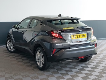 Used Toyota C-HR 2023 for sale - 78889902: Photo
