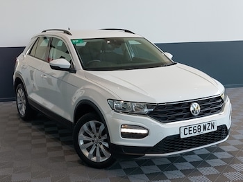 Used Volkswagen T-Roc 2018 for sale - 75893924: Photo