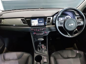 Used Kia Niro 2018 for sale - 78661010: Photo