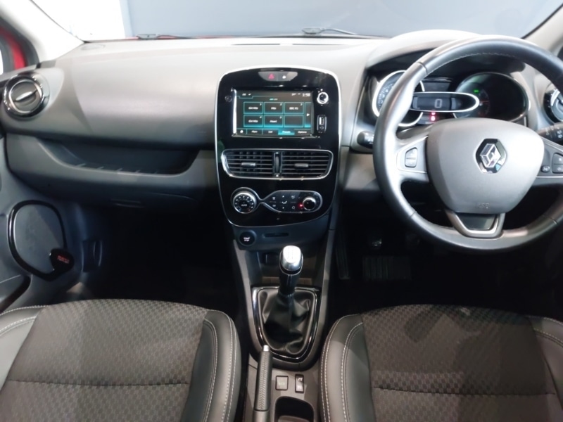 Used Renault Clio 2019 for sale - 77832348: Photo 2