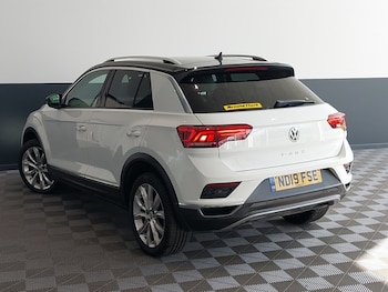 Used Volkswagen T-Roc 2019 for sale - 78172984: Photo
