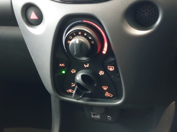 Used Toyota AYGO 2021 for sale - 76258529: Photo 17