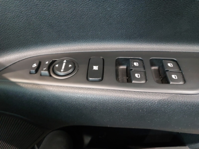 Used Kia Stonic 2022 for sale - 77206109: Photo 19