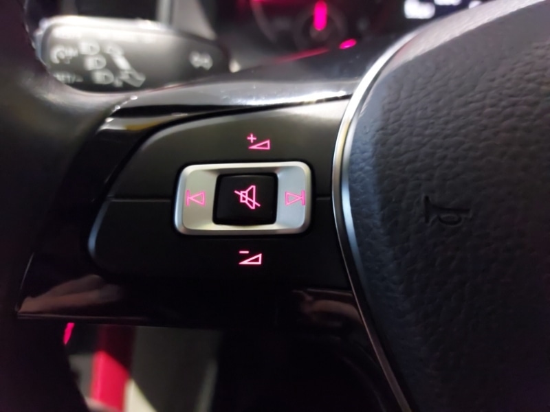 Used Volkswagen Polo 2018 for sale - 76502411: Photo 13