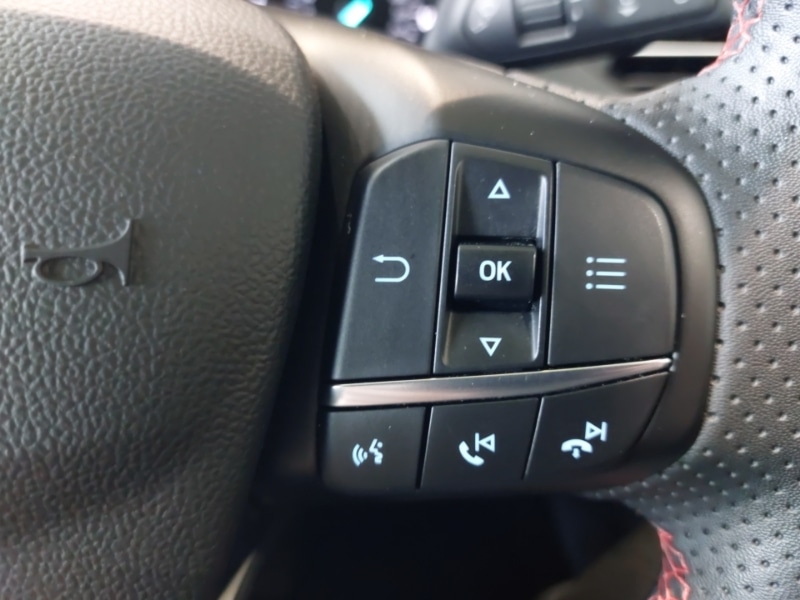 Used Ford Focus 2023 for sale - 76907109: Photo 15