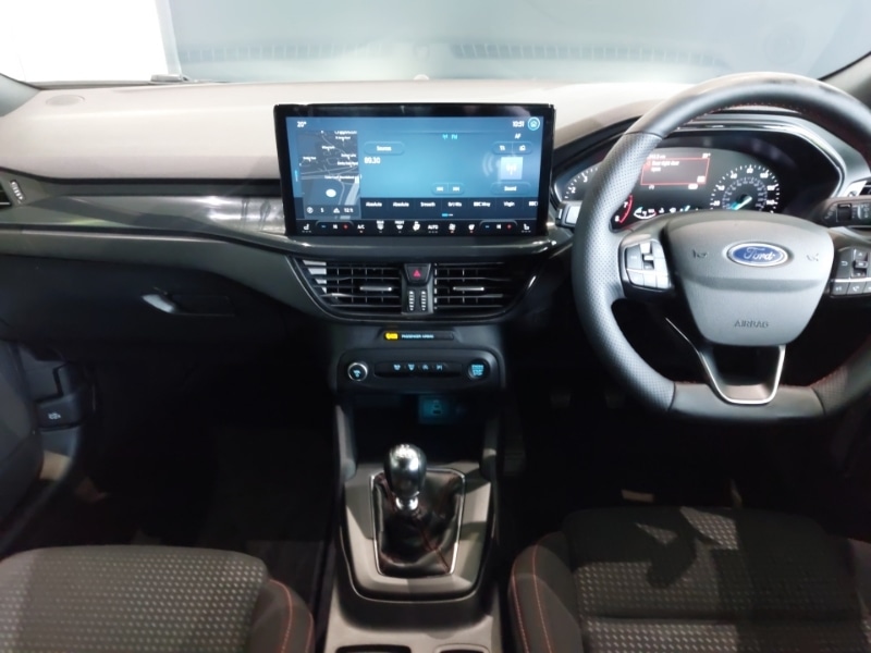 Used Ford Focus 2023 for sale - 76907109: Photo 2