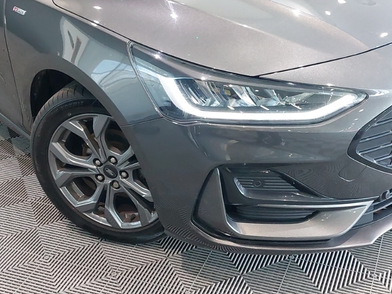 Used Ford Focus 2023 for sale - 76907109: Photo 9