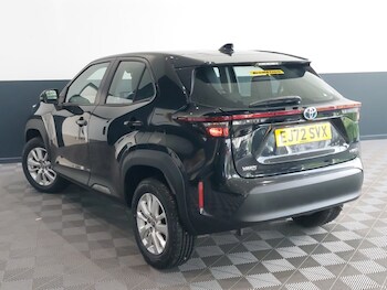 Used Toyota Yaris Cross 2022 for sale - 77623853: Photo