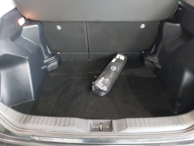 Used Toyota Yaris Cross 2022 for sale - 77623853: Photo 8