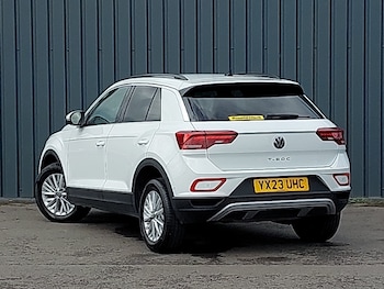 Used Volkswagen T-Roc 2023 for sale - 76213072: Photo