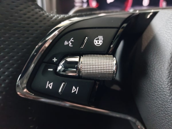 Used Skoda Karoq 2024 for sale - 76258559: Photo 15