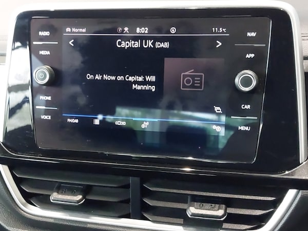 Used Volkswagen T-Roc 2022 for sale - 74377132: Photo 10