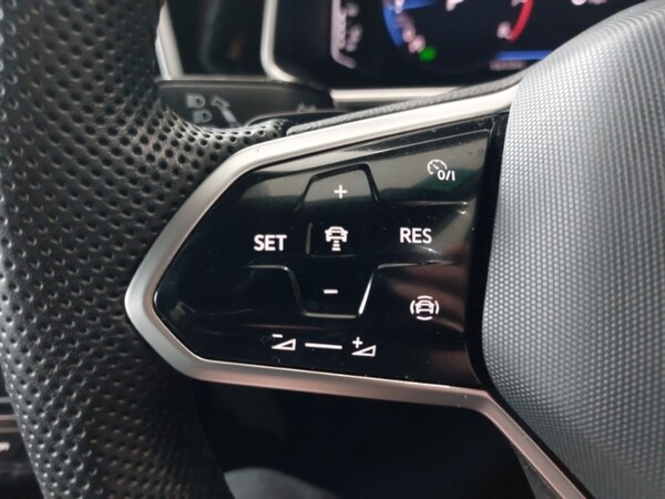 Used Volkswagen T-Roc 2022 for sale - 74377132: Photo 13