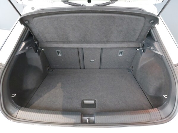 Used Volkswagen T-Roc 2022 for sale - 74377132: Photo 8