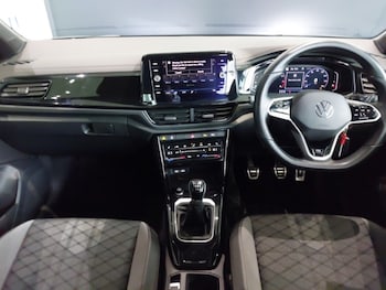 Used Volkswagen T-Roc 2023 for sale - 78243757: Photo