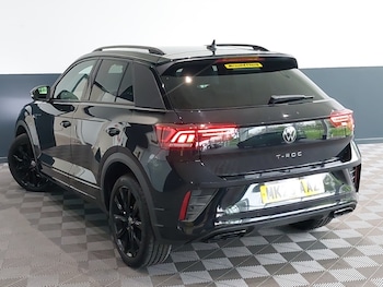 Used Volkswagen T-Roc 2023 for sale - 78243757: Photo