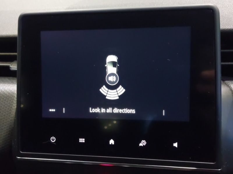 Used Renault Clio 2020 for sale - 77433216: Photo 11