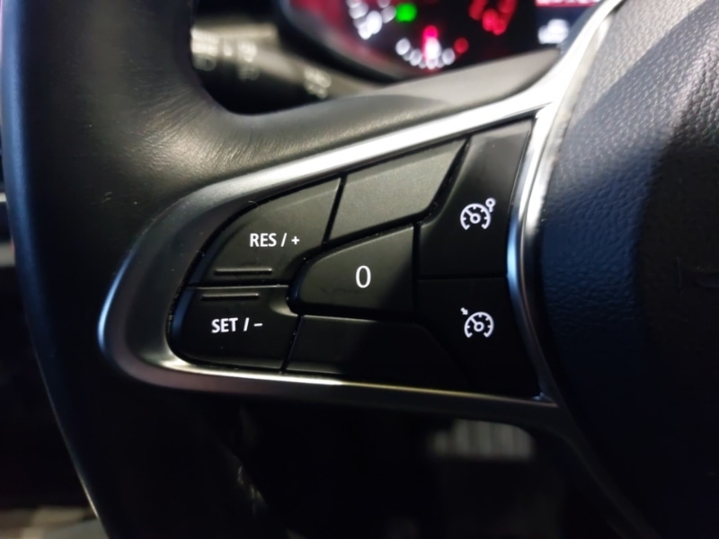 Used Renault Clio 2020 for sale - 77433216: Photo 14