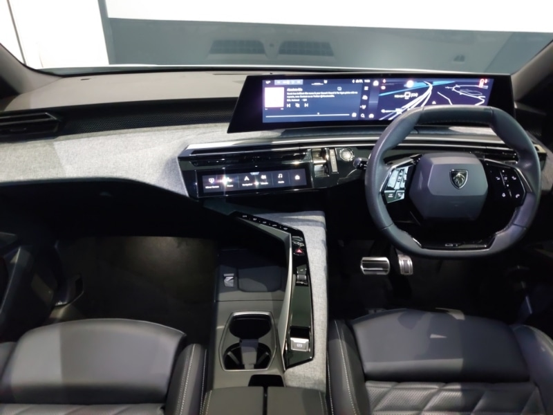 Used Peugeot 3008 2024 for sale - 77300143: Photo 2