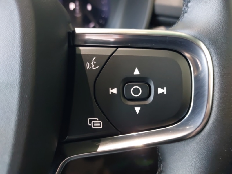 Used Volvo XC40 2025 for sale - 76121124: Photo 15