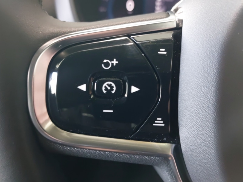 Used Volvo XC60 2022 for sale - 76708076: Photo 14