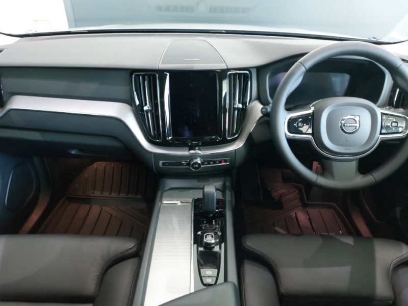 Used Volvo XC60 2022 for sale - 76708076: Photo 2