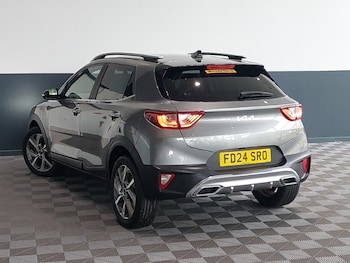 Used Kia Stonic 2024 for sale - 79510704: Photo