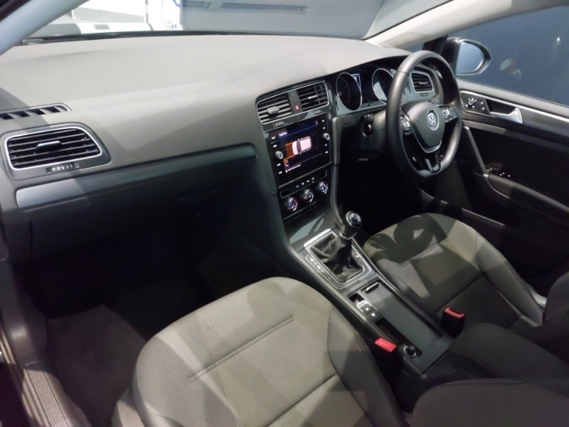 Used Volkswagen Golf 2019 for sale - 77708043: Photo 5