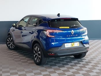 Used Renault Captur 2026 for sale - 79826736: Photo